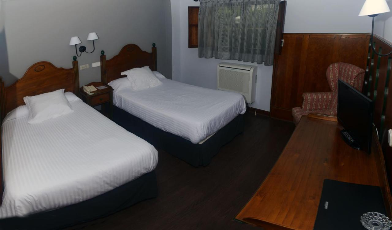 Hotel Comillas Εξωτερικό φωτογραφία