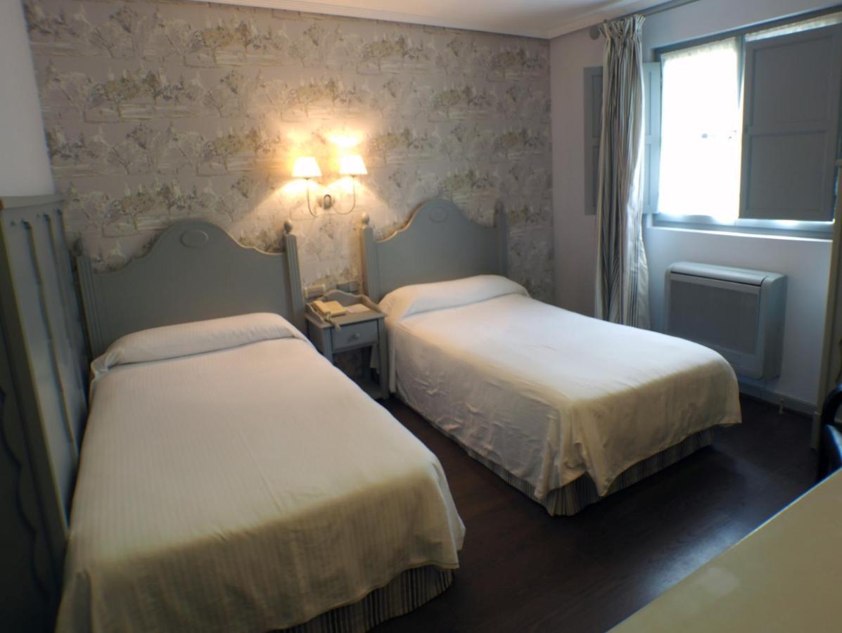 Hotel Comillas Εξωτερικό φωτογραφία