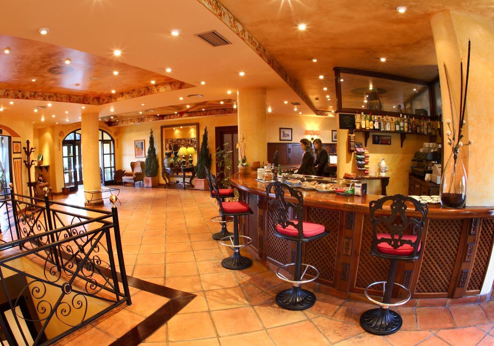 Hotel Comillas Εξωτερικό φωτογραφία