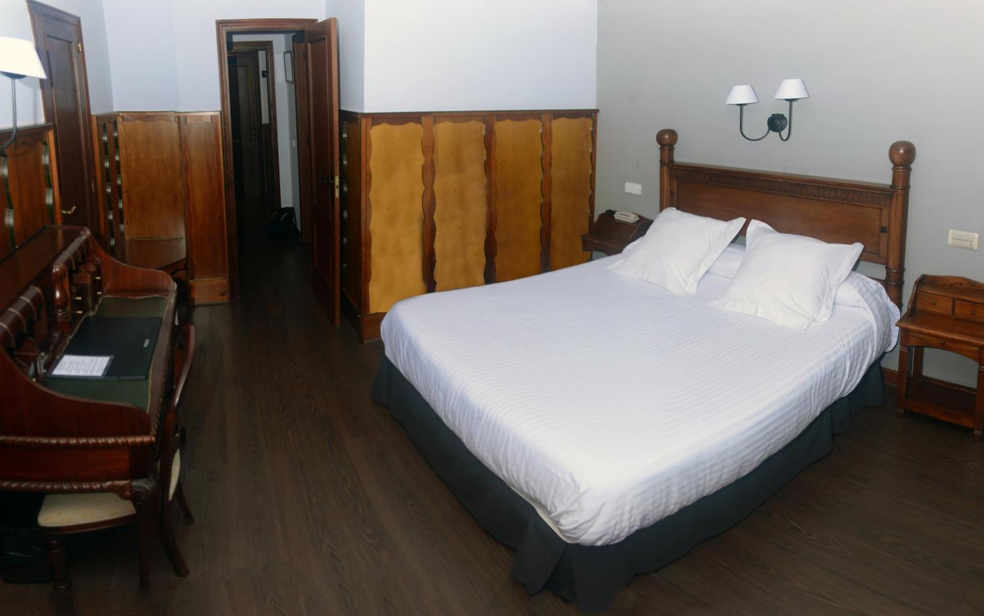 Hotel Comillas Εξωτερικό φωτογραφία